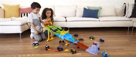 Hračka Mattel Hot Wheels Monster Truck Turnaj Titánů eberry cz
