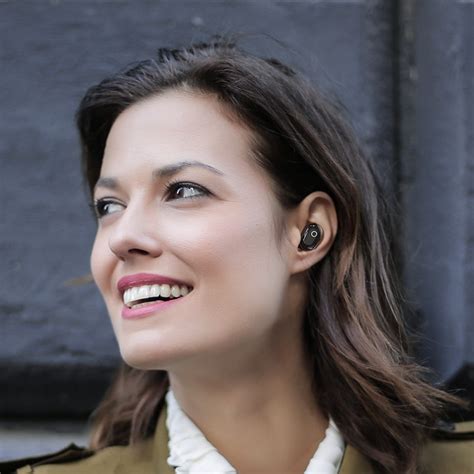 Borofone BW06 Manner True Wireless Digital Display Bluetooth Earphone ...