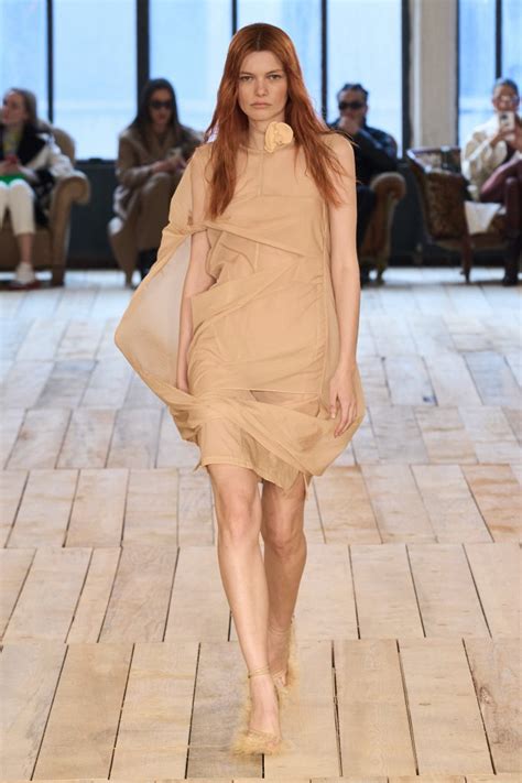 Bare 裸色 Nude Color 天天时装 口袋里的时尚指南