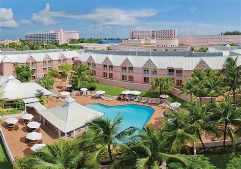 Comfort Suites Paradise Island Book Now