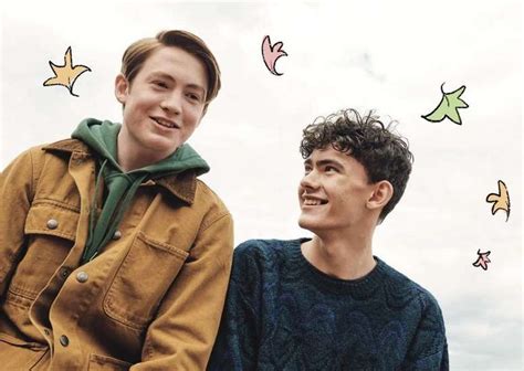 Primeira série teen gay da Netflix ganha teaser romântico