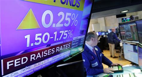 What Rising Interest Rates Mean For Savers Borrowers Fox Business