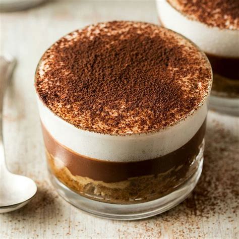 12 Easy Vegan Dessert Recipes For When Those Sugar Cravings Hit | Grazia
