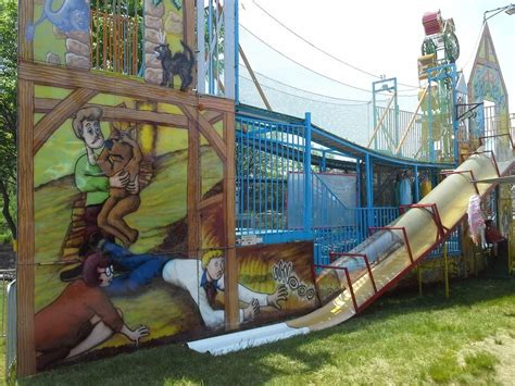 Cushing Amusements