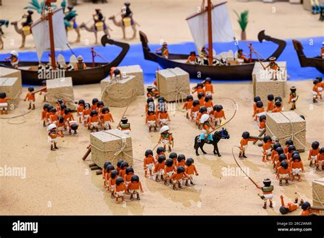 Ancient Egypt A Display With Toys By Playmobil In El Corte Ingles