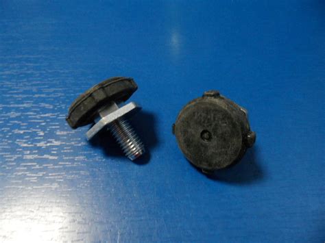 DC97-00920U Ножка стиральной машины|Запчасти стиральных машин Самсунг