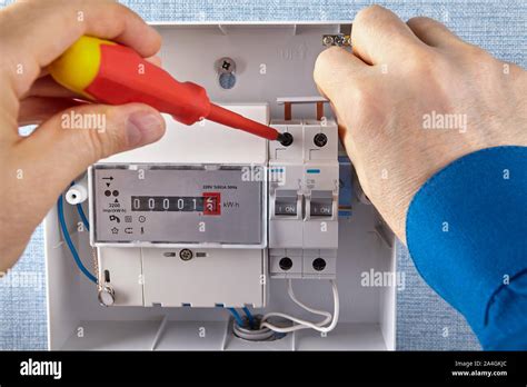 8 Circuit 60 Amp Panel