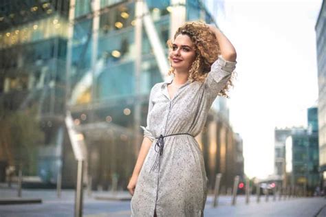 how to get brassy tones out of hair
