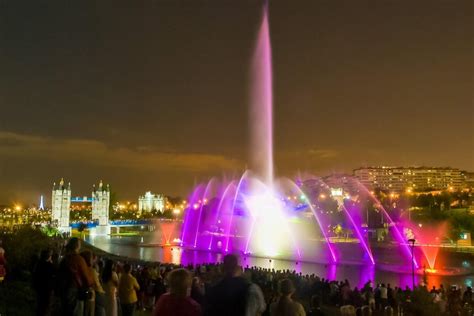 La Fuente Del Parque De Europa Acoge Un Espectáculo Gratuito De Agua