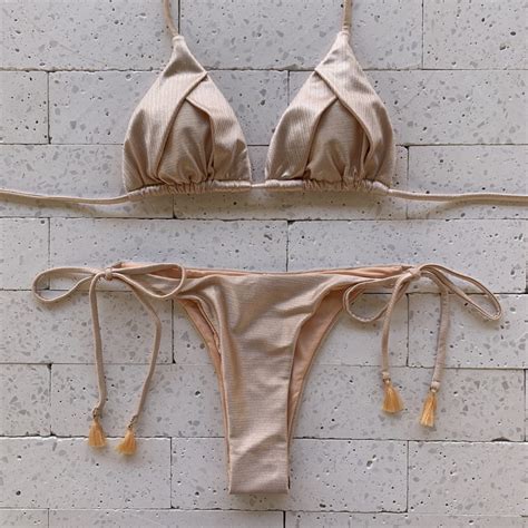 Biquíni Cortininha Lacinho Tecido Lurex Nude A nova tendência Dondoca Moda Feminina