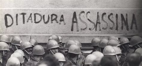 A Ditadura Militar Mandou Em Nosso País Durante Quantos Anos