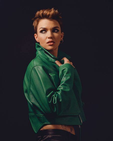 Batwomans Ruby Rose Prepares To Make History As TVs First Gay Live Action Superhero Lead