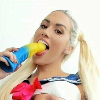 Blondegummybear Nude Leaks TheFappening