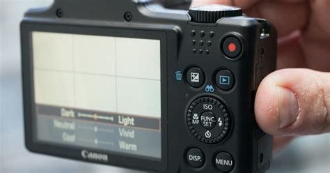 Canon PowerShot SX500 IS review: Small, light budget camera with big ...