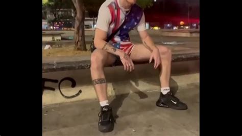 exhibicionismo en la plaza Roosevelt en São Paulo XVIDEOS