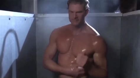 Cfnm Cmnm Enm CFNM Hot Hunk Gets Walked In On ThisVid