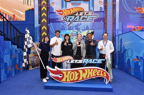 Hot Wheels Lancar Siri Animasi Baharu Hot Wheels Lets Race Di Netflix Funtasticko Net