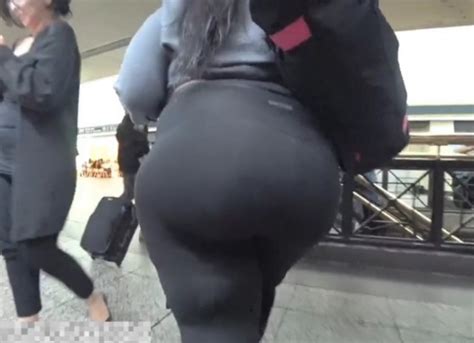 BODACIOUS BBW BUBBLE BOOTY CANDID ThisVid