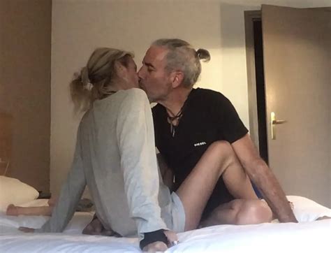 Eating Pussy Video Sexual Sunset For A Couple Nude Pics Xhamster