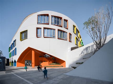 Quzhou Kecheng Jiaogong Kindergarten / LYCS Architecture | ArchDaily