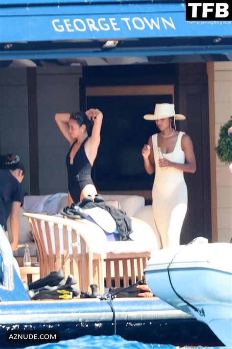 Kelsey Merritt Sexy Seen Flaunting Her Hot Bikini Body Alongside Jared Leto In Sardinia Aznude