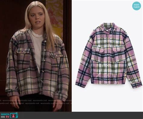 WornOnTV Leightons purple plaid shirt jacket on The Sex Lives of College Girls Reneé Rapp