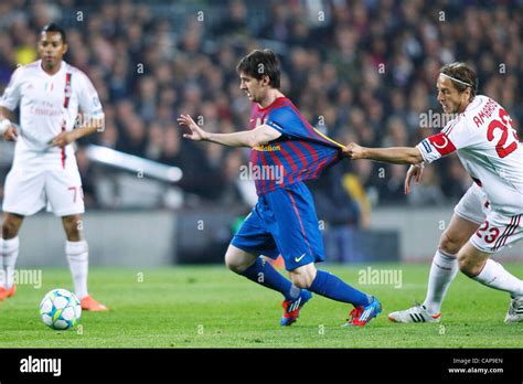 Lionel Messi Barcelona Massimo Ambrosini Hi Res Stock Photography And