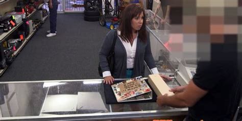 Alluring Pawnee Milf Screwed On The Desk Tnaflix