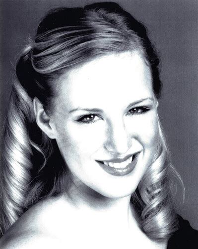 Sarah Williams | Obituaries | Elhatton's Funeral Home Ltd.