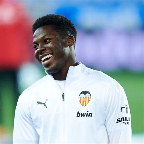 what is the net worth of dr yunus