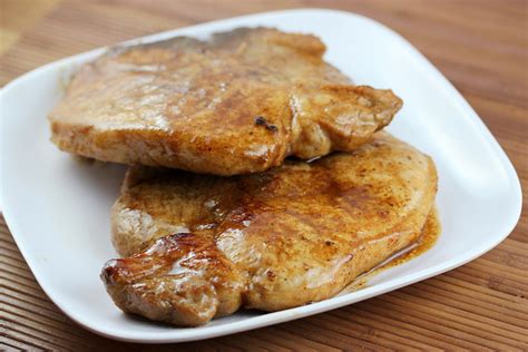 Tennessee Whiskey Pork Chops Recipe - Cully's Kitchen