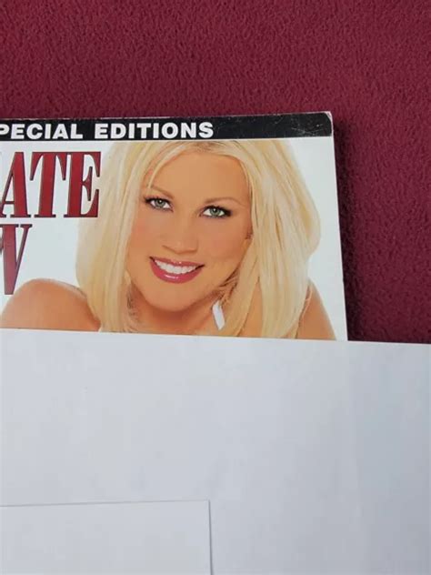 PLAYBOY ADULT MAGAZINE Nudes Playmate Review Models 2002 Naked Hot Girl EUR 24 36 PicClick DE