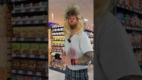 Fildyhajo/Fildytv/Fildystudios/Tiktok - Dorfassi im Edeka.. 🙃😮‍💨 - YouTube