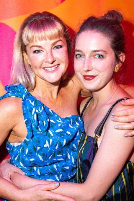 Who is Sarah Hadland dating? Sarah Hadland boyfriend, husband