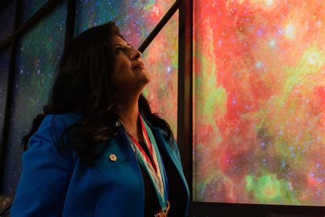 Peruana Aracely Quispe Conoce A La Primera Mujer Latina En Comandar Tres Exitosas Misiones De