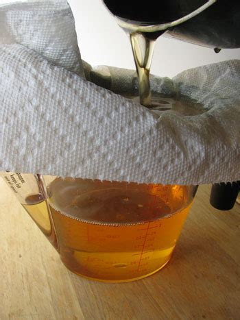 how to filter cooking oil