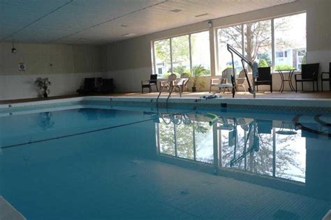 13 hotels in cape cod with Indoor pool