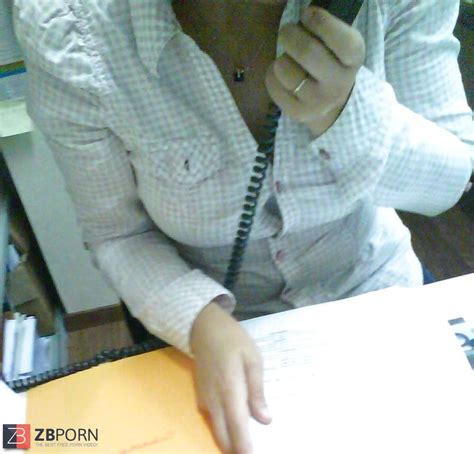 Une Collegue Zb Porn