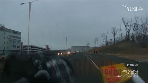 VL.ru - На Русском острове мини-джип сбил группу пешеходов, проехав на ...