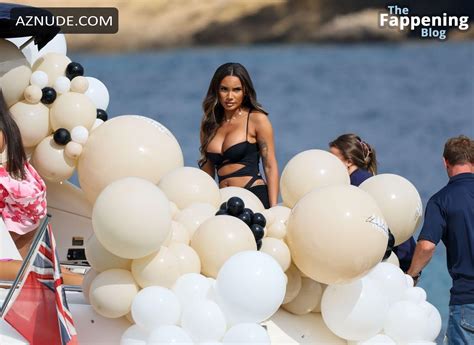 Arianna Ajtar S Sexy Bikini Show In Ibiza Aznude