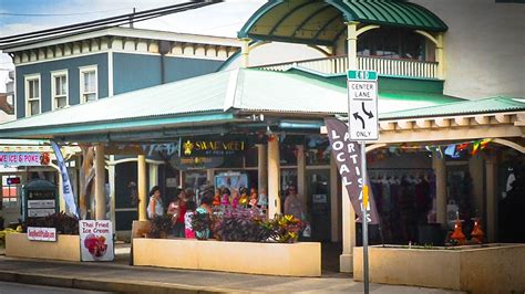 Top 10 Places to Buy Maui Souvenirs | Best Maui Gift Shops