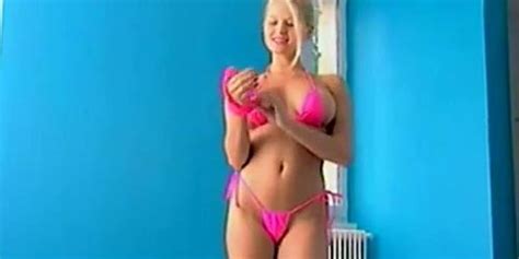 Suzanne Stokes Bikini Scene In Bricol Girls Tnaflix