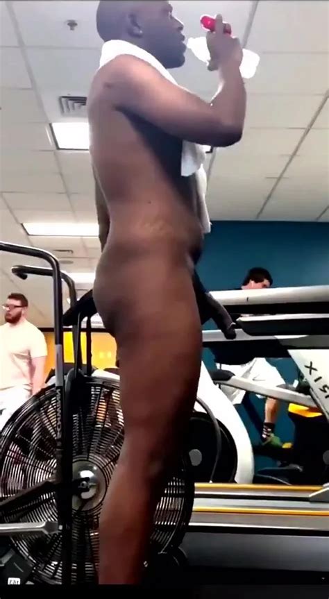 Naked BIG BLACK MEN AT THE GYM NO SHAME ThisVid