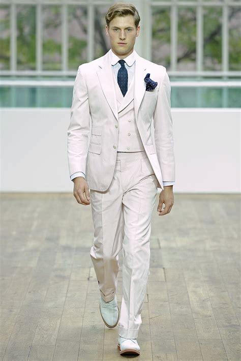 14 Splendid Wedding Outfits For Guys