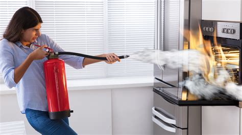 heres   put  grease electrical fires