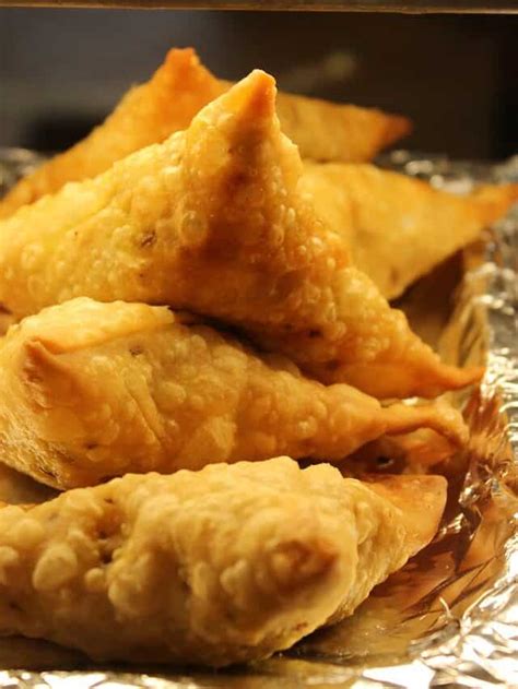 Make Traditional Mawa Samosa In Just Easy Steps