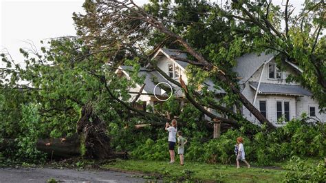 Severe Storms and Tornadoes Cause Destruction in Several States - The New York Times