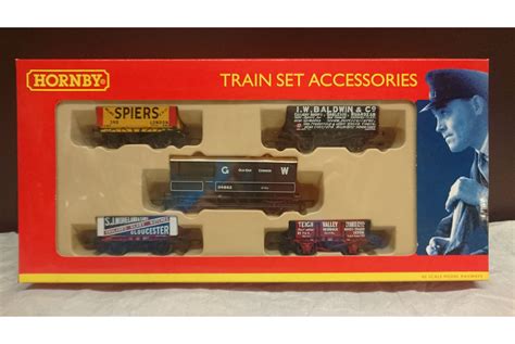 Hornby R6290 Assortment Pack of 5 Wagons OO Gauge Railways Models