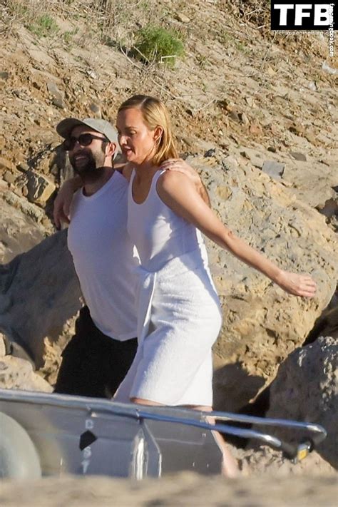 Amber Valletta Nude OnlyFans Leaks Fappening Page 3 FappeningBook