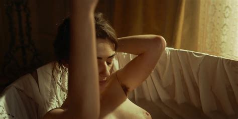 Nude Video Celebs Tecla Insolia Nude Alma Noce Nude L Arte Della Gioia S E